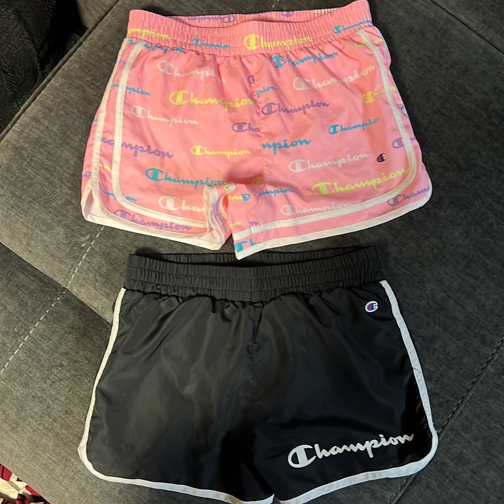 Like new girl’s champion shorts